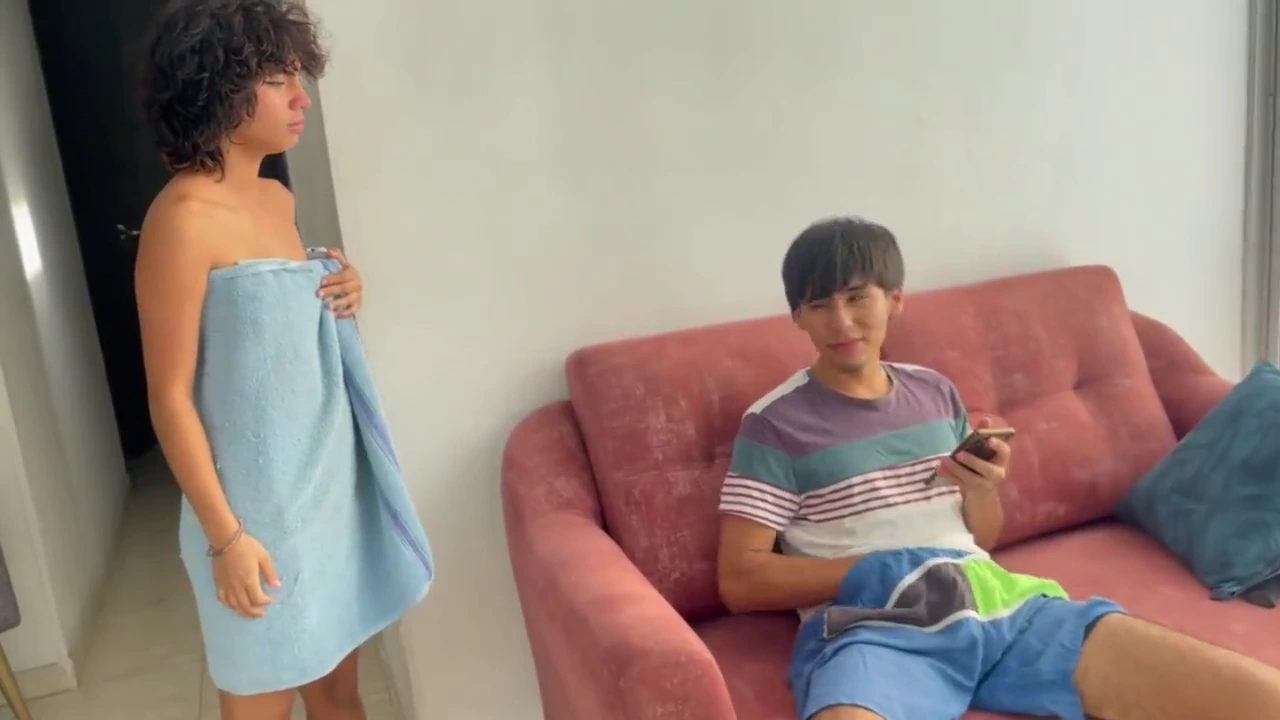 Petite Latina gets hardcore fucked by golasa in real teen action porn video